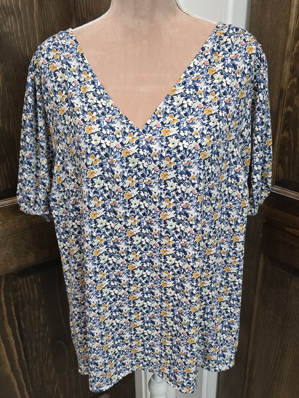 LC Lauren Conrad Navy Floral V-Neck Tunic with Yellow & Pink Flowers